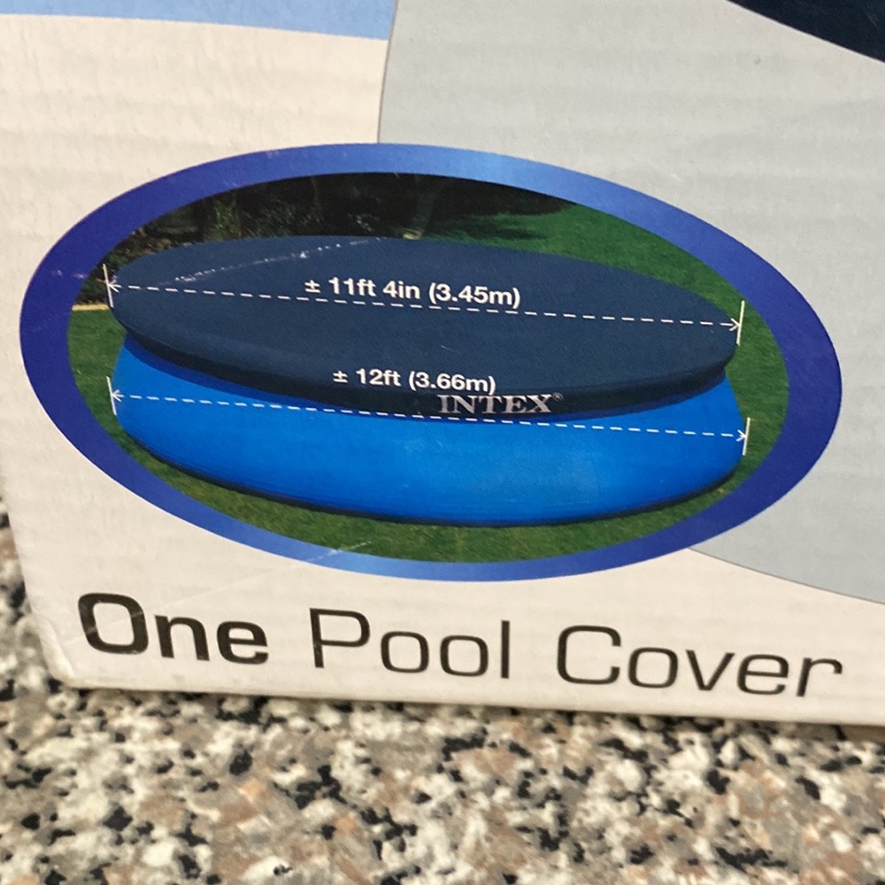 INTEX Pool cover - Picture 3 of 3